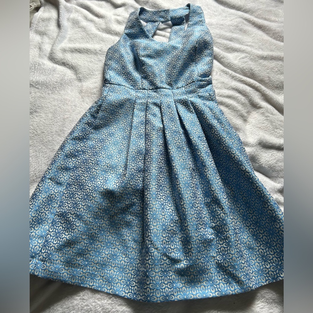 Banana Republic dress. Light blue tapestry like material. Size 0.